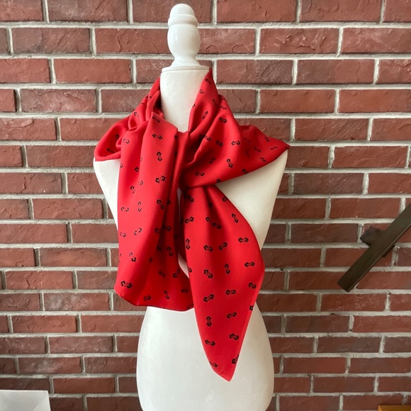•Red Black Graphic Geometric Print Silk Large Scarf 35”x36” NWOT - Picture 1 of 8